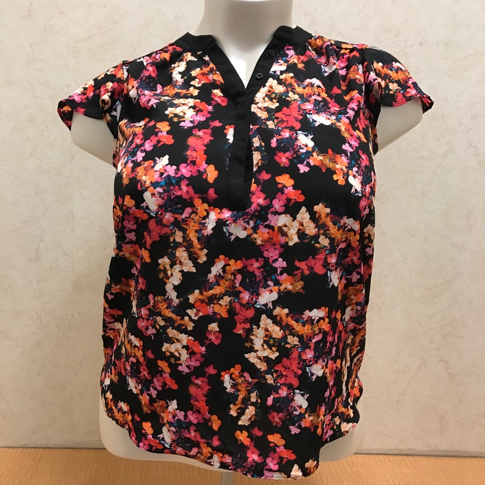 Floral blouse🌼